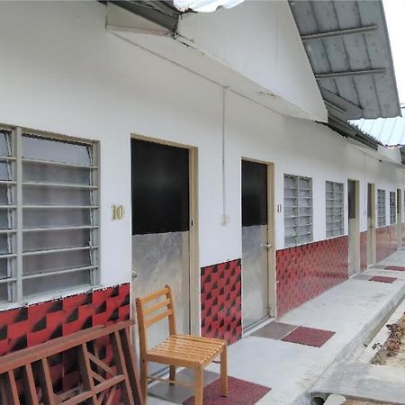 Oyo 90176 D'Cruz Sunrise Villa Pantai Cenang  Kültér fotó