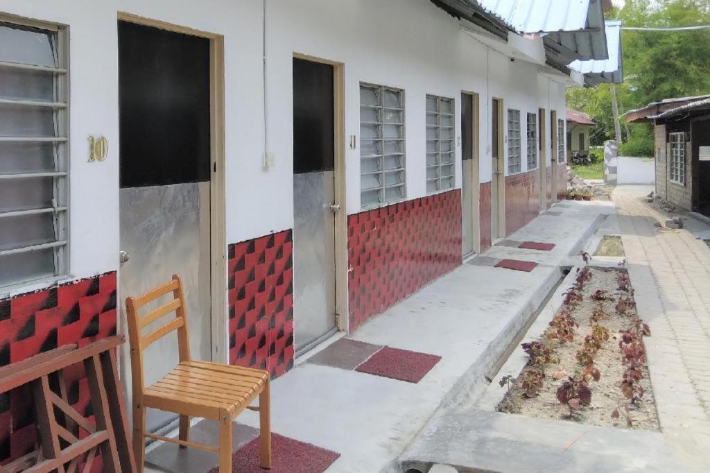 Oyo 90176 D'Cruz Sunrise Villa Pantai Cenang  Kültér fotó